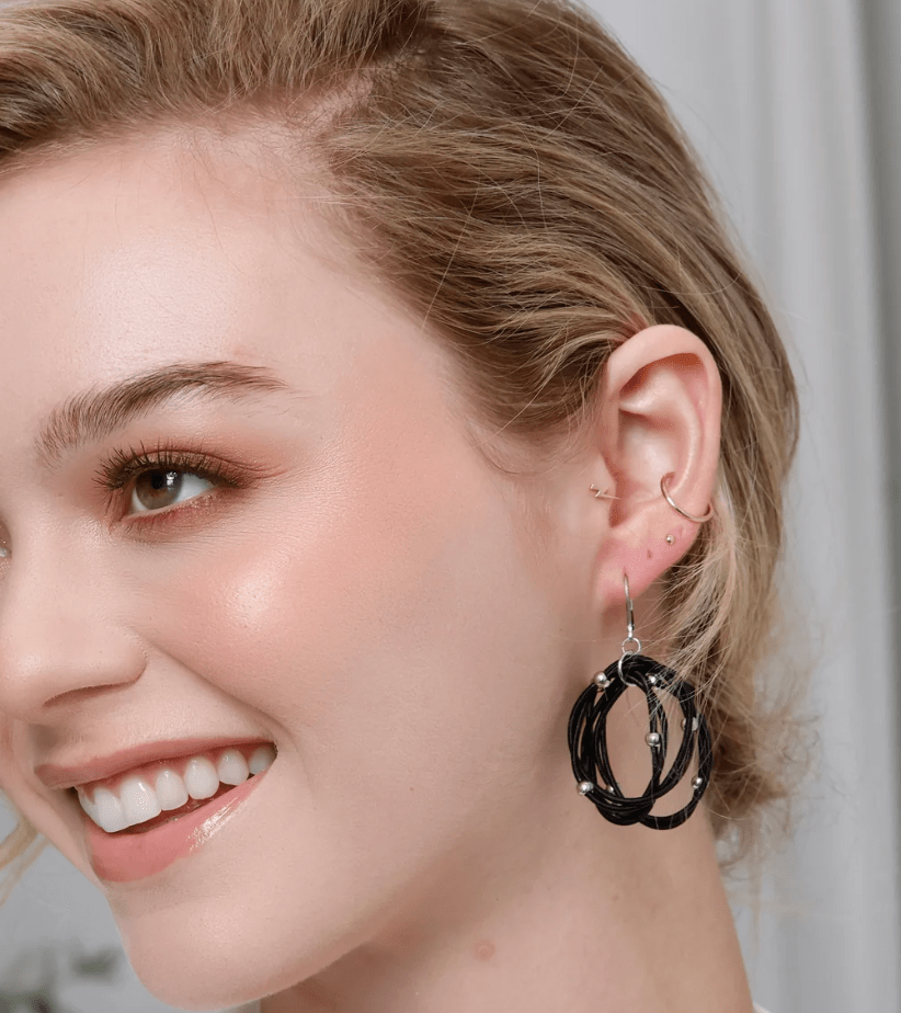 Sea Lily Earrings Black Mule-loop Earrings