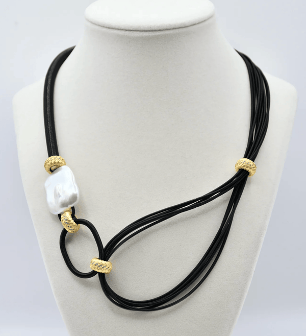 Sea Lily Necklaces Fresh Water Pearl Black Wire Necklace