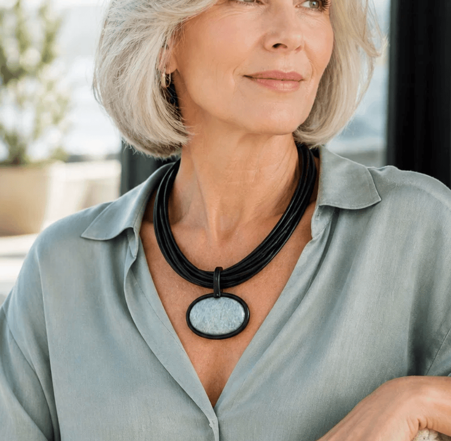 Sea Lily Necklaces Leather With Green Stone Necklace