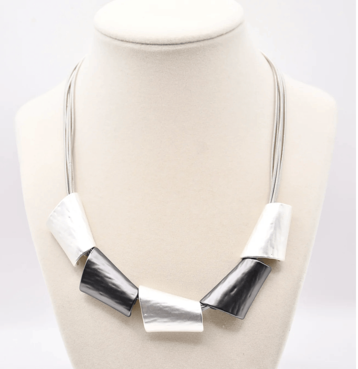 Sea Lily Necklaces Wire Slate/Silver Slide Pendant Necklace