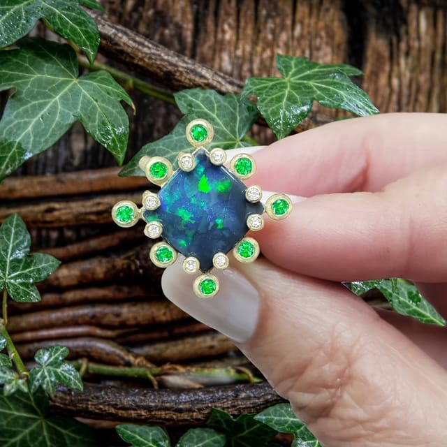 Suzy Landa Rings Black Opal Tsavorite Dia. 18K Ring